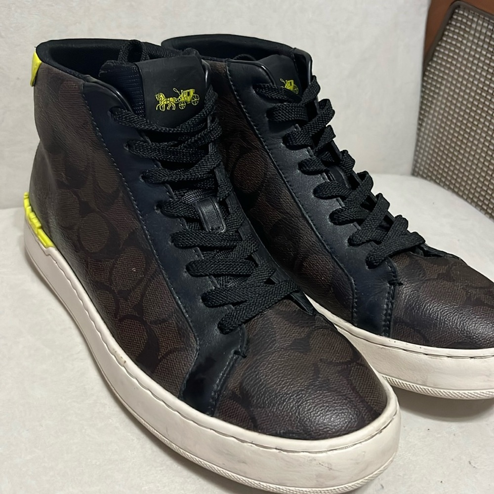 COACH TOP SNEAKER CLIP HIGH IN SIGNATURE CANVAS, SIZE 8.5
